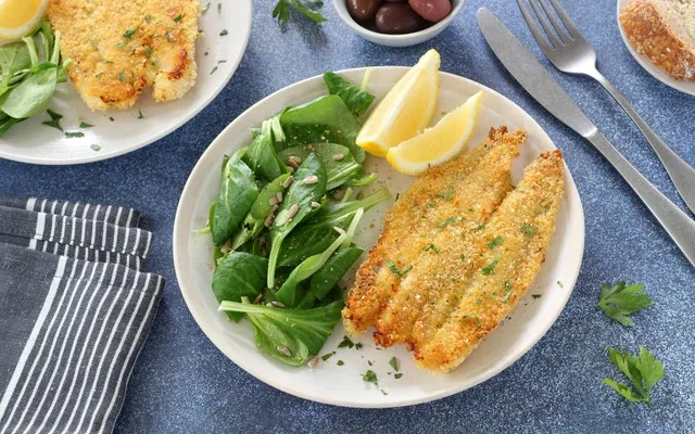 Filetes de pescado empanizados al horno